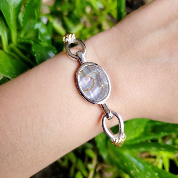 Vintage Avon Abalone Shell Mother of Pearl Bangle Bracelet - Picture 5 of 14